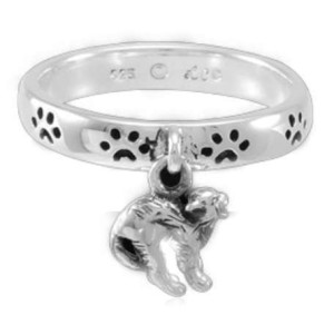 Cat Familiar Laurie Cabot Paw Print Ring