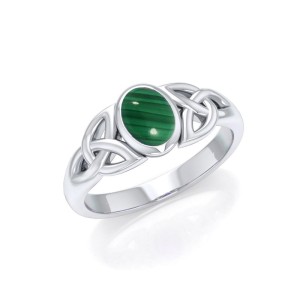 Celtic Triquetra Knot Ring with Malachite Gemstone