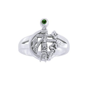 Cimaruta Witch Ring with Emerald