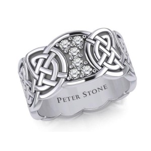 Endless Celtic Knot Band Ring with Diamonds