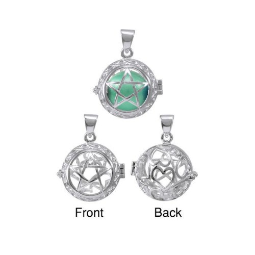 The Star Harmony Globe Pendant with Green Bola Ball